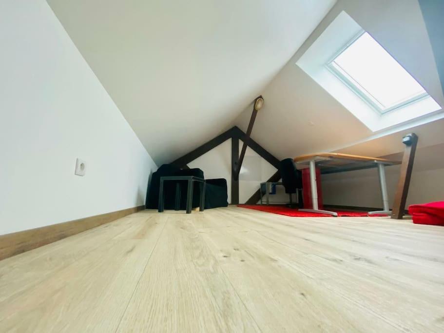 Appartement Renove Et Lumineux. Calais Eksteriør billede