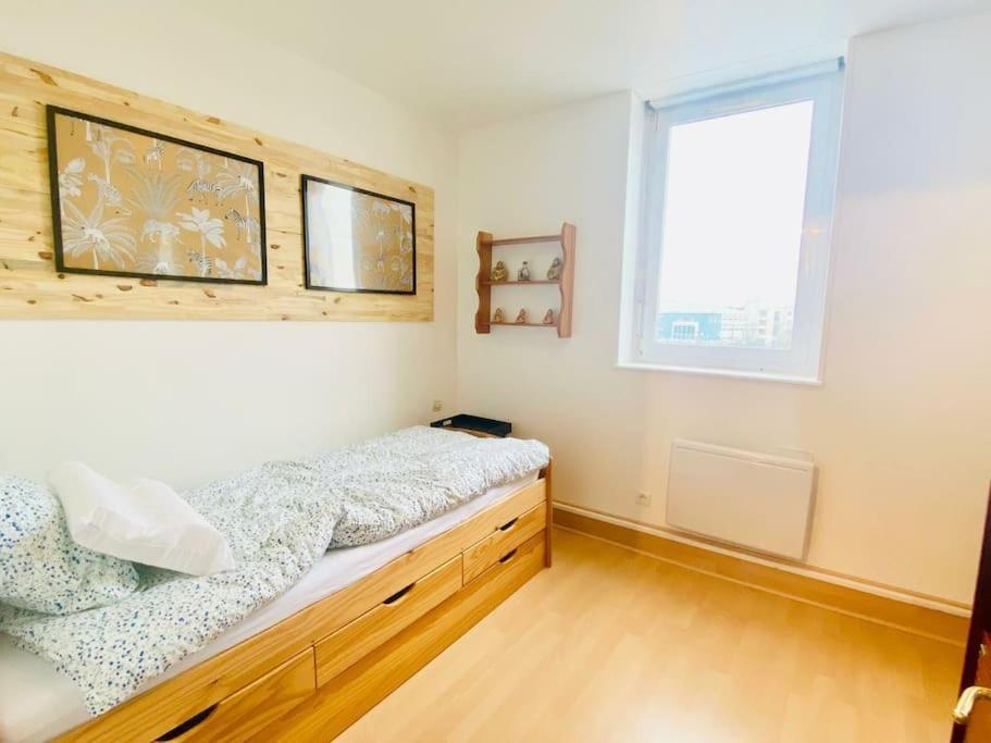 Appartement Renove Et Lumineux. Calais Eksteriør billede